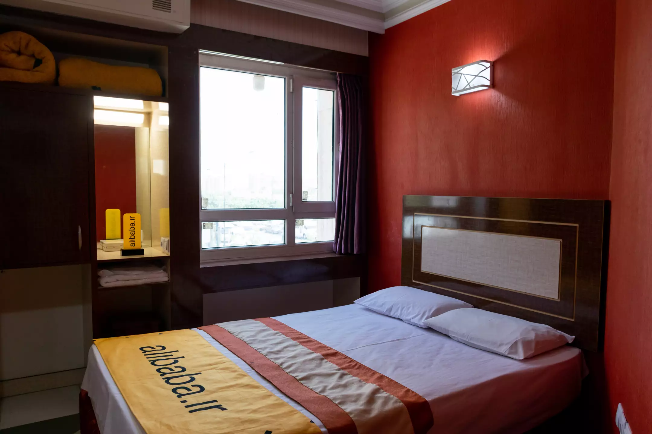 Alibaba https://cdn.alibaba.ir/ostorage/hotel-accommodation-images/689c6dadac13a7ed0d86583c_سوئیت دوخوابه چهارتخته (2).webp